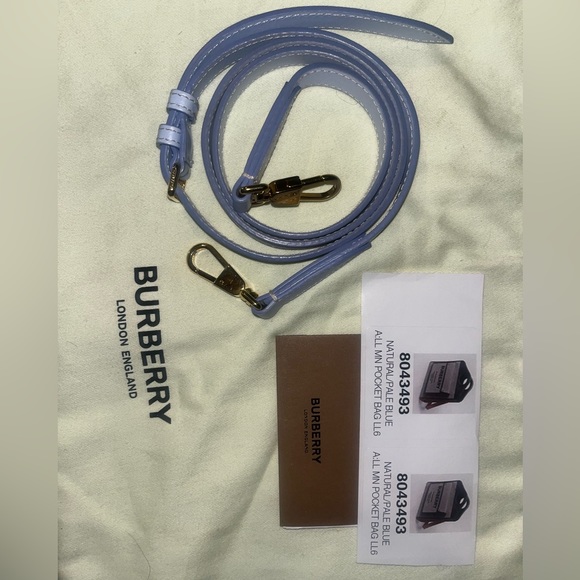 Burberry ; Natural/pale blue min pocket bag - Picture 2 of 4